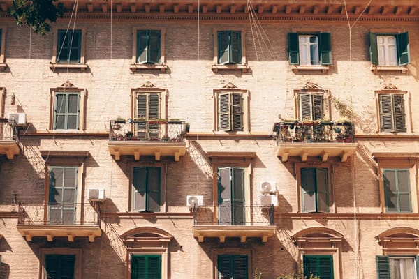 Visura catastale e ipotecaria prima del rogito: cosa leggere e cosa chiedere